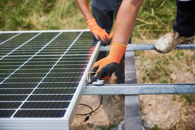 Jak zamontować panel solarny samodzielnie?