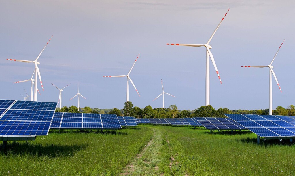Elektrownia wiatrowa czy fotowoltaiczna co wybrać do własnego domu?