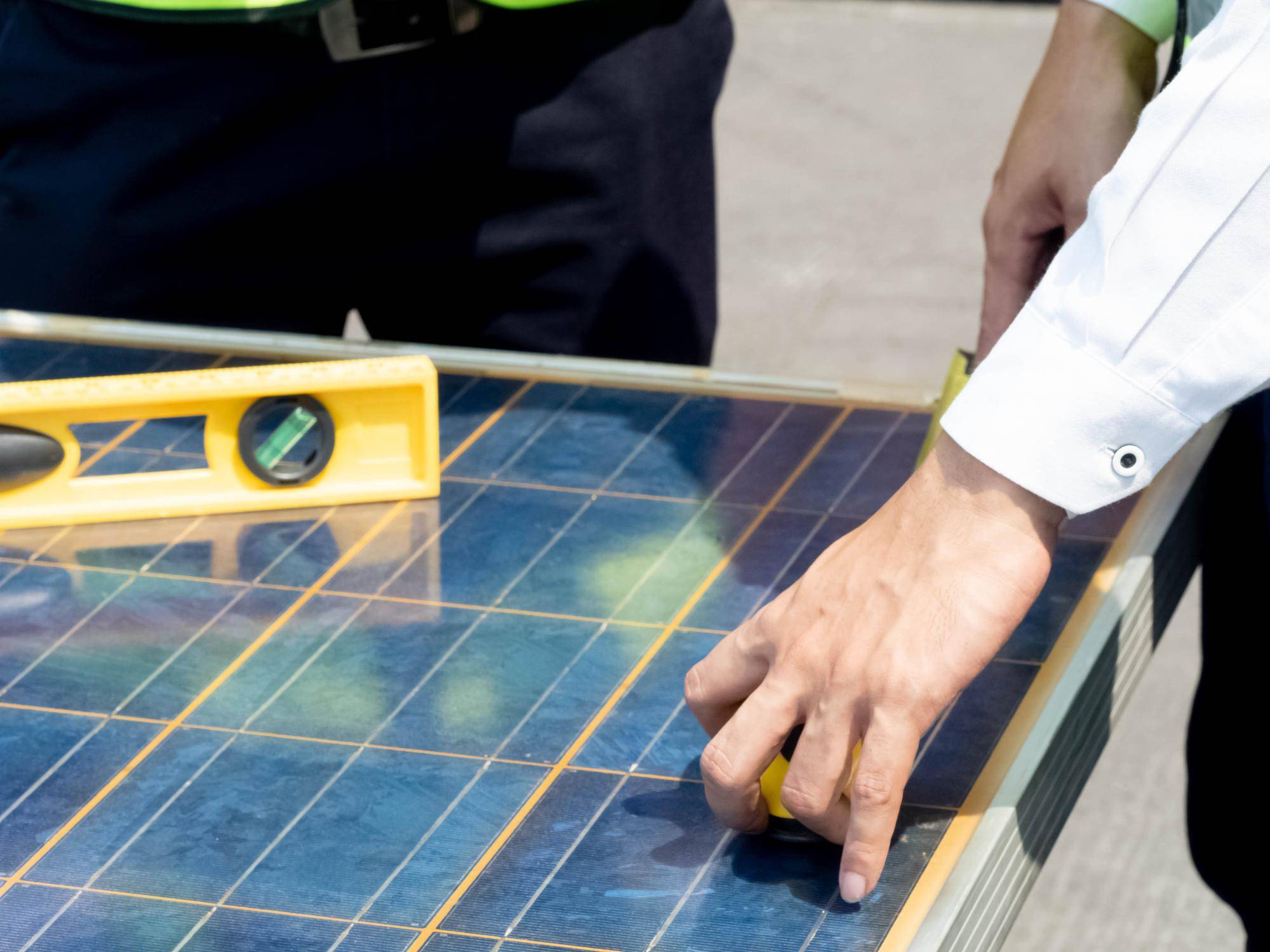 Mata solarna do basenu jak podłączyć ją do instalacji ogrodowej?