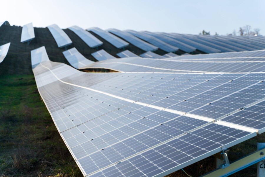 Od czego zależy ile prądu produkuje solar?